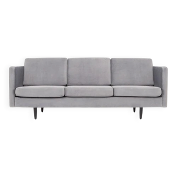 Alta sofa silver velour, Scandinavian design