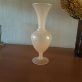 Pink vase type opaline