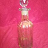 Carafe en verre taillé