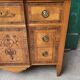 Commode 3 tiroirs en marqueterie style Louis XVI