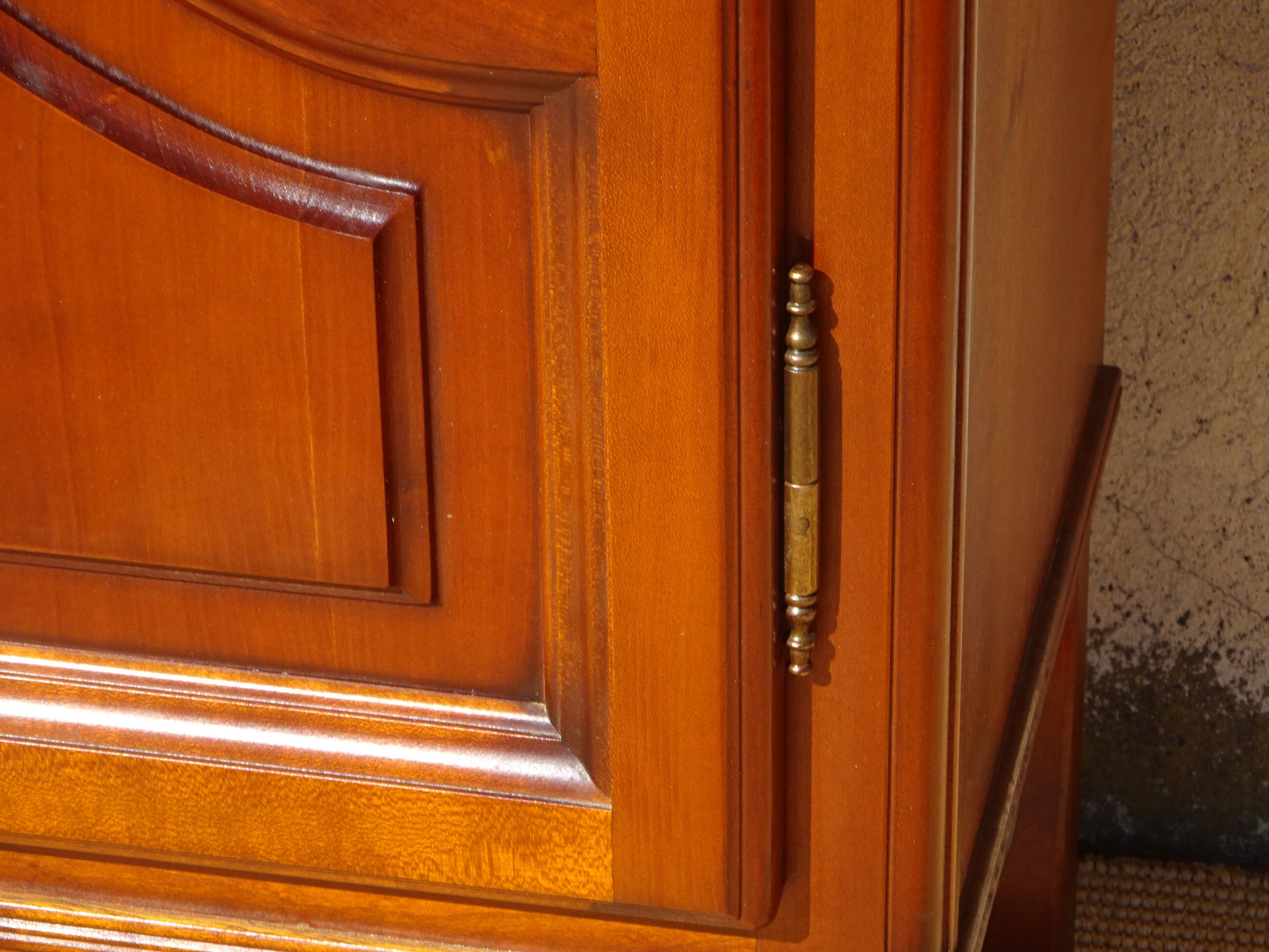 Shallow cherry wood showcase, Louis XV style