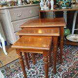 Set de 3 tables gigognes en merisier