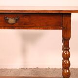 Small Writing Table / Side Table in Walnut - 17th Century