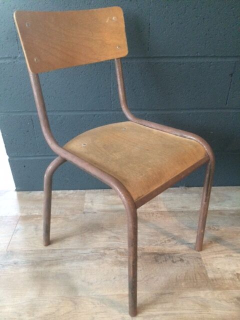 Lot of 2 vintage school chairs