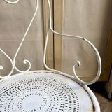 Fauteuil de jardin en fer forgé blanc