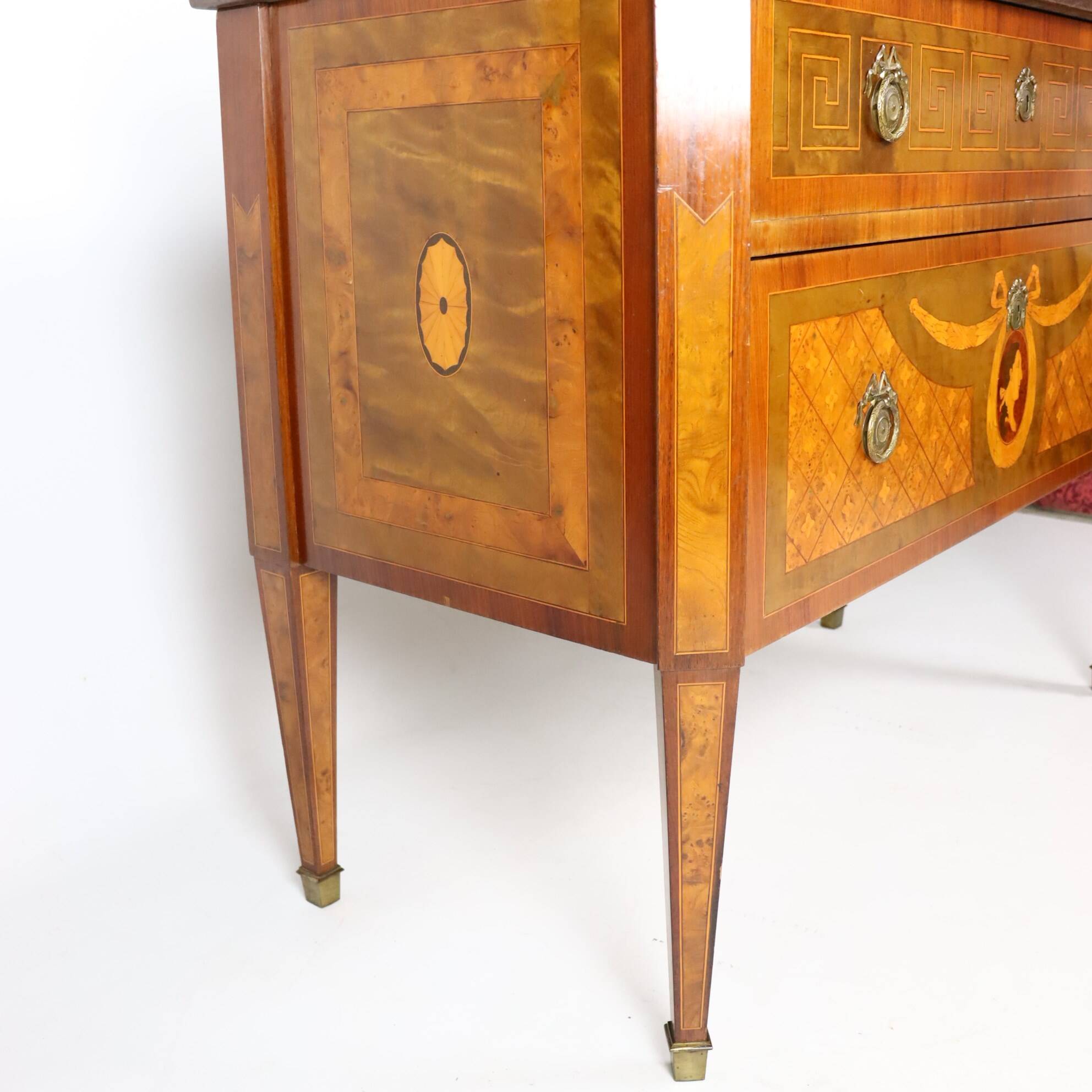 Commode de style Gustavien