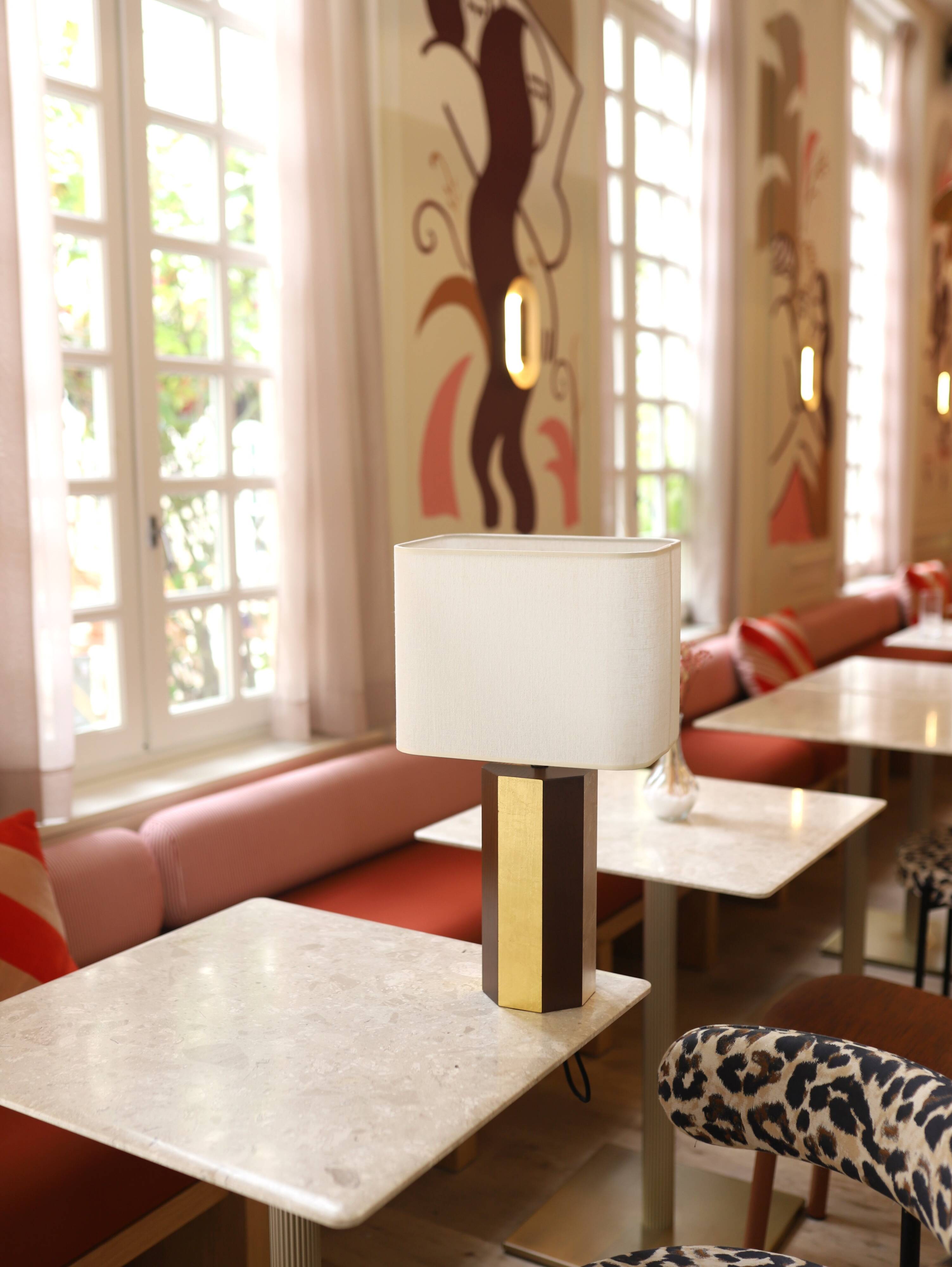 La Luco lamp, walnut varnish & yellow gold finish