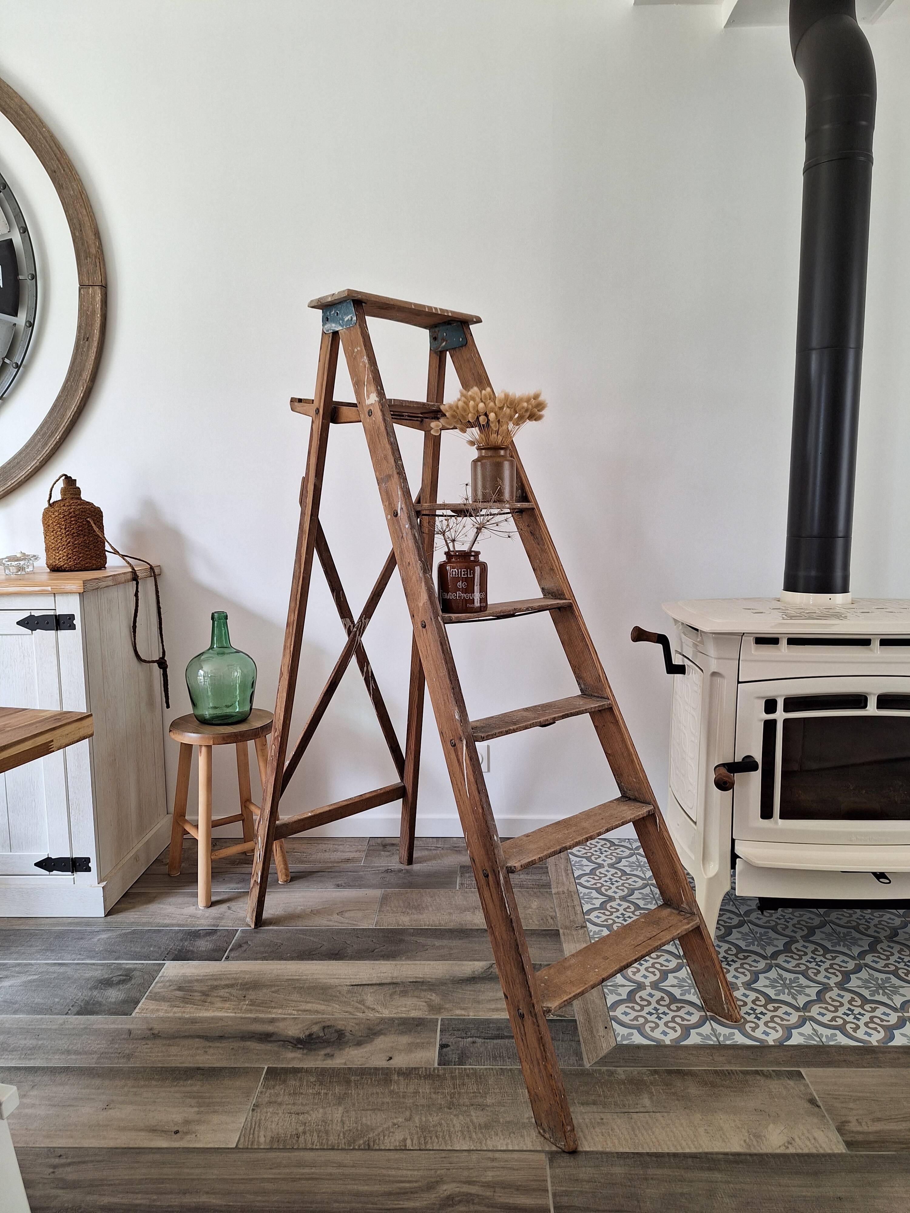Montana painter's stepladder