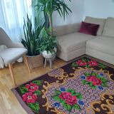 Boho chic Romanian carpet made by hand in wool, floral boho, lavender background with pink flowers 146x186cm