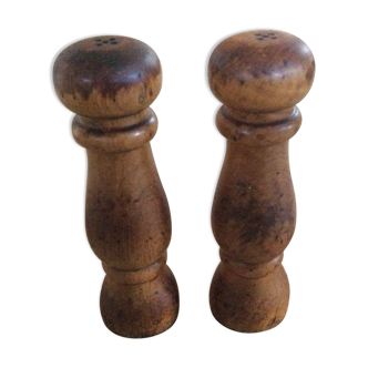 Wooden salt pepper shakers