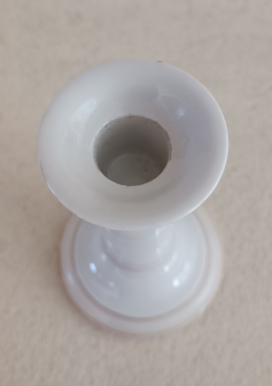 Porcelain candle holder