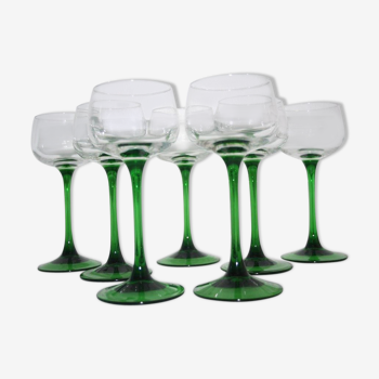 7 white Alsace wine glasses