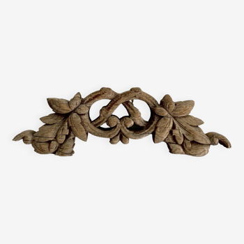 Wooden frieze wall decoration