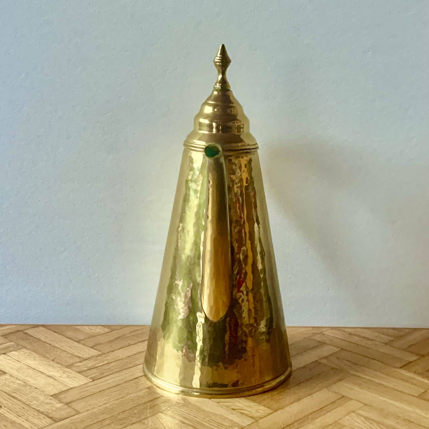 Brassware coffee maker - hammered copper Maudoux Dinant - Mid-century