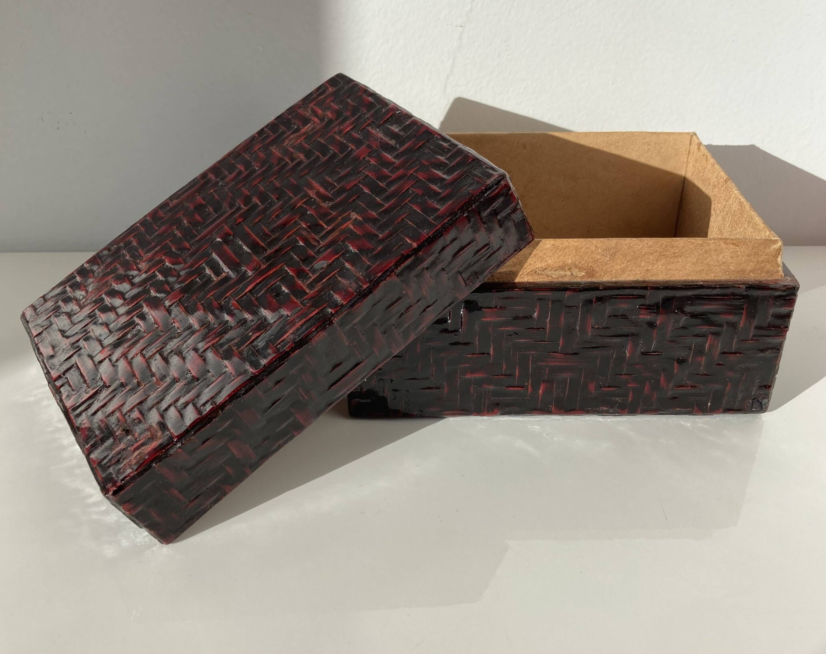 Vintage Chinese rectangular box in woven and lacquered bamboo