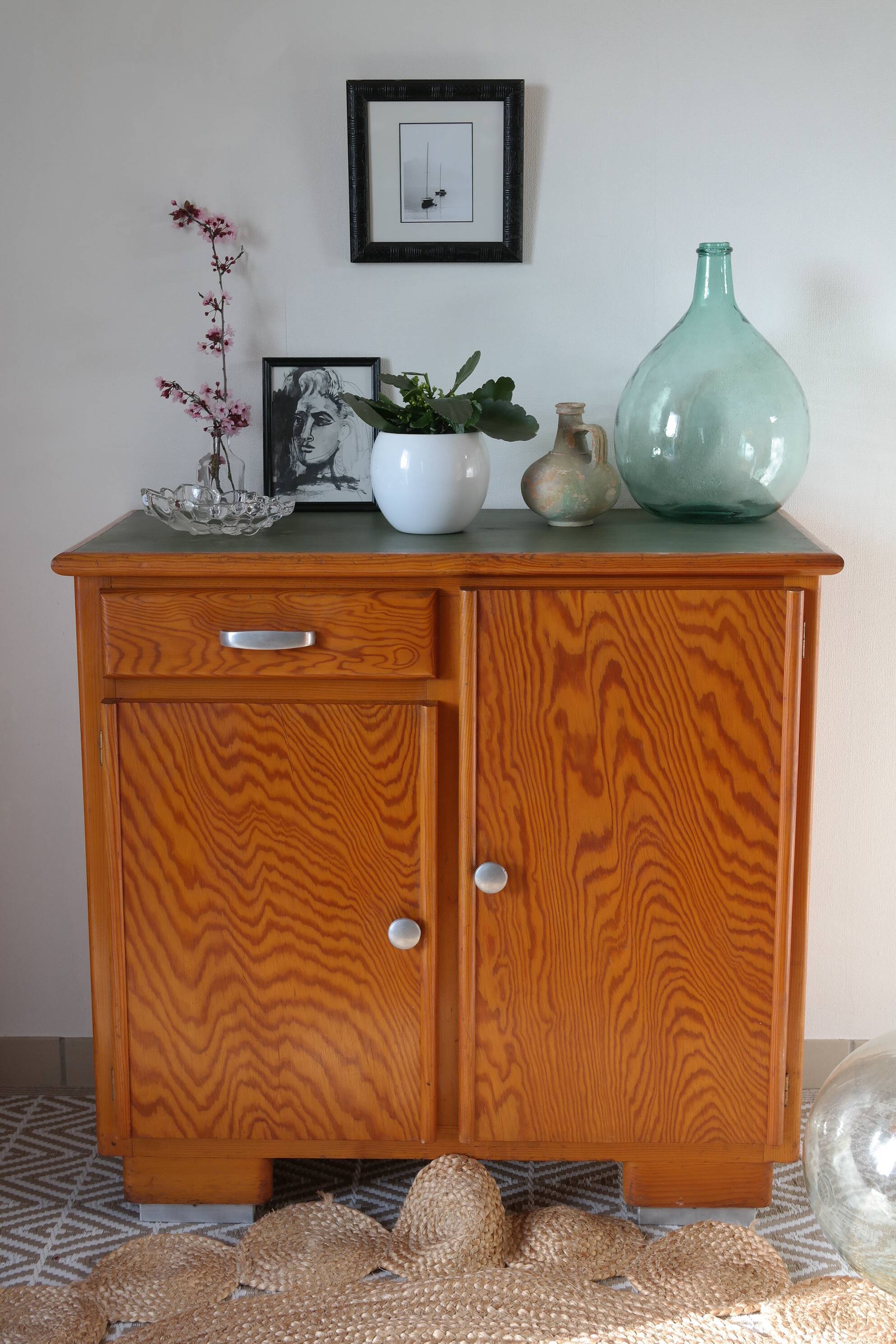 Light wood mado buffet