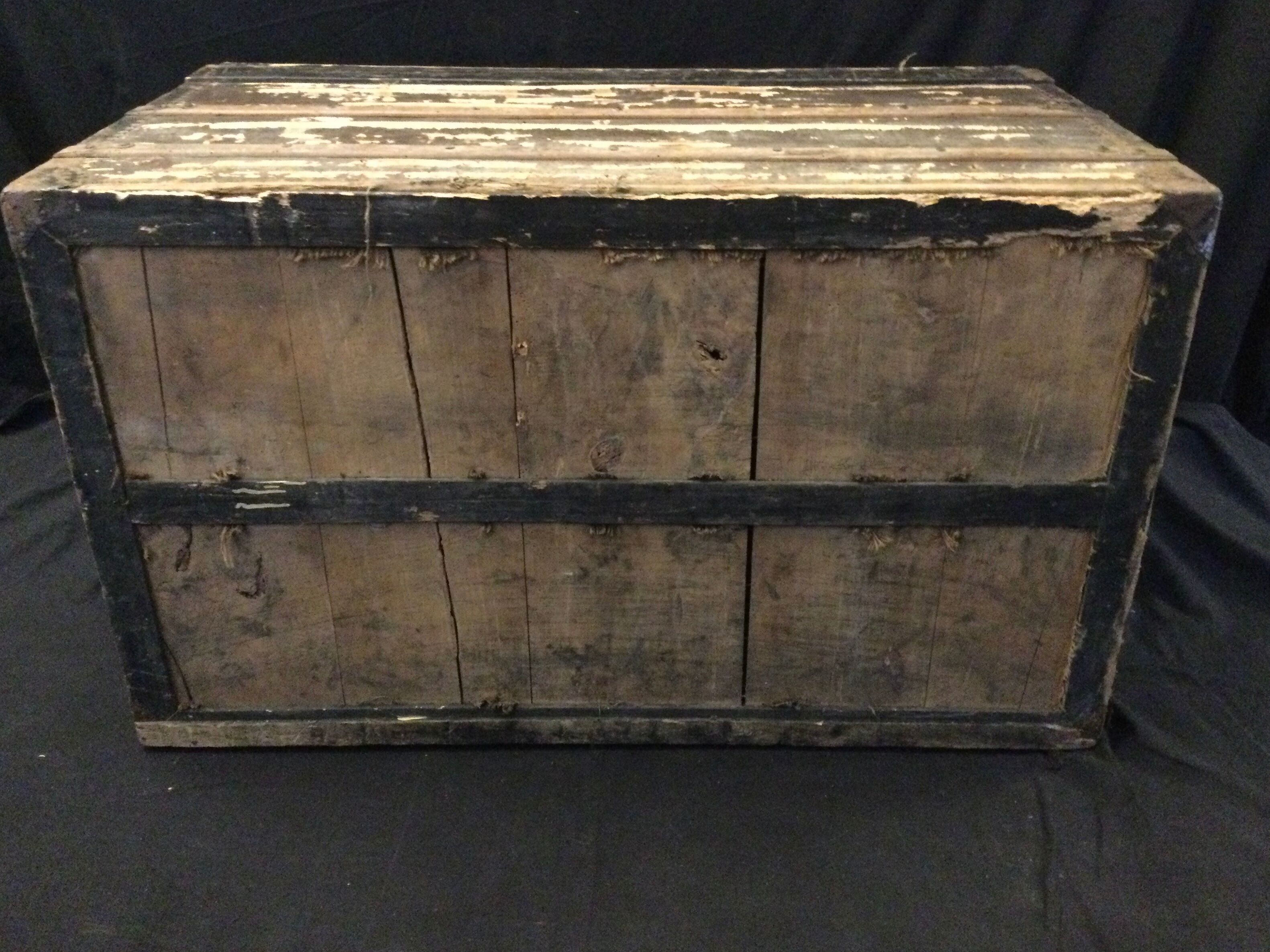 Old trunk E.Semette