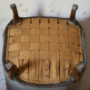 Paire de fauteuils Bergère tonneau sculpturale