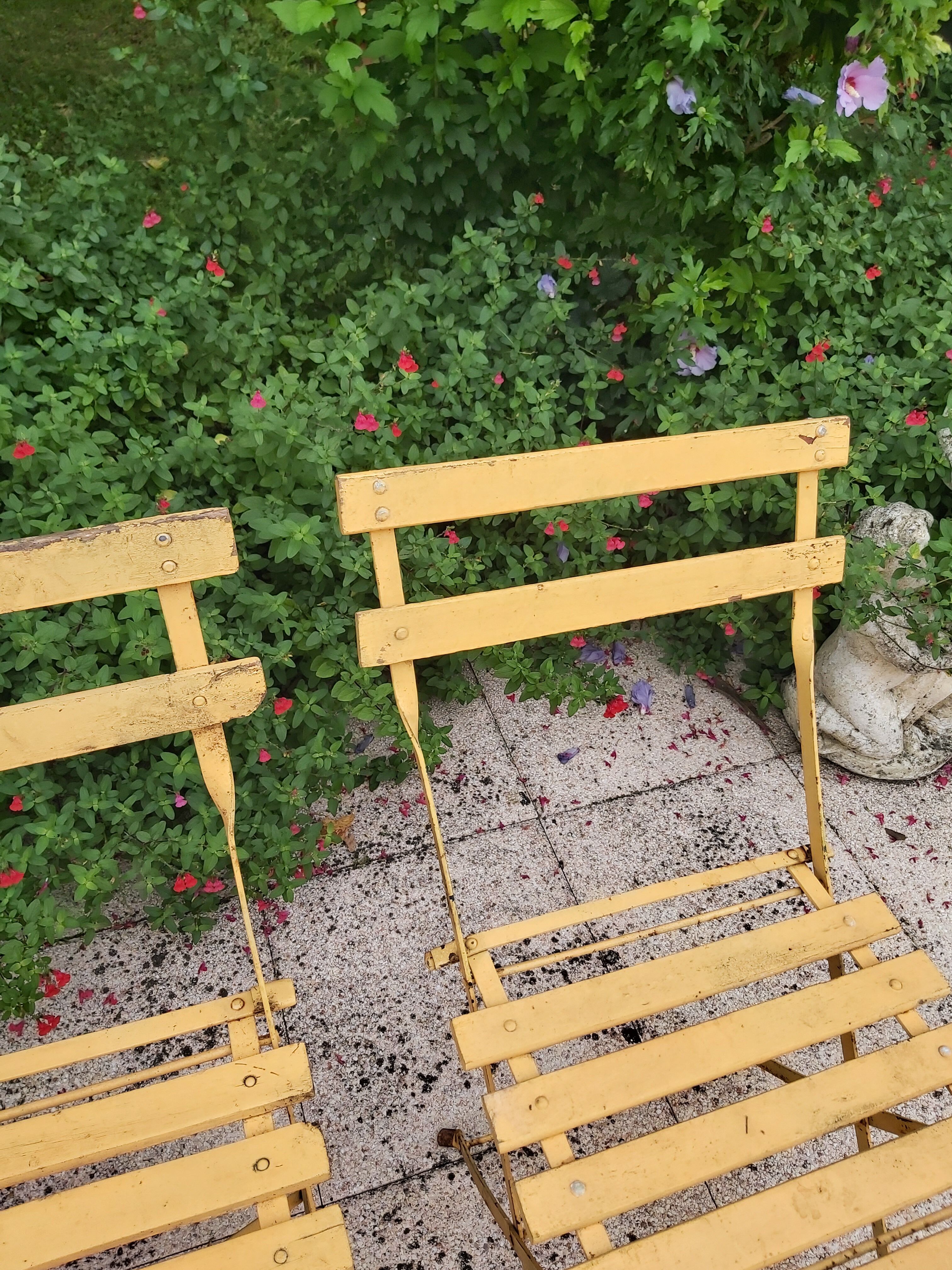 4 folding chairs 50s