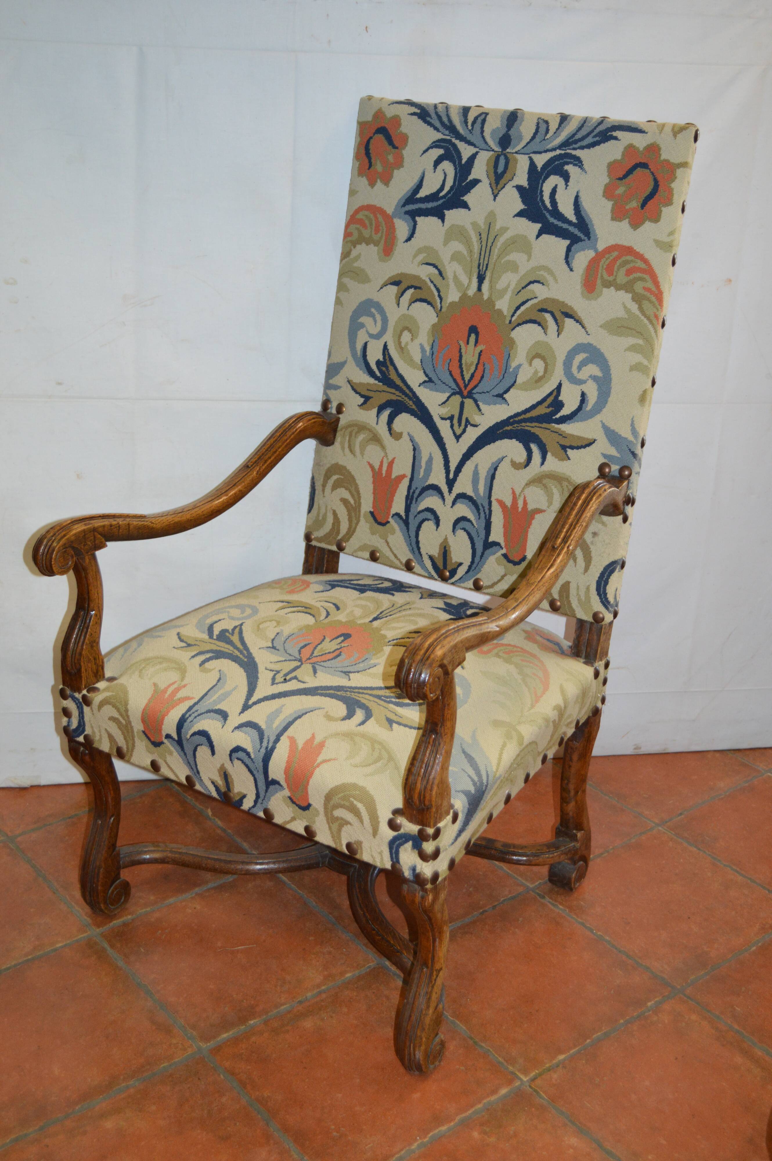 Paire de fauteuils style Louis XIV