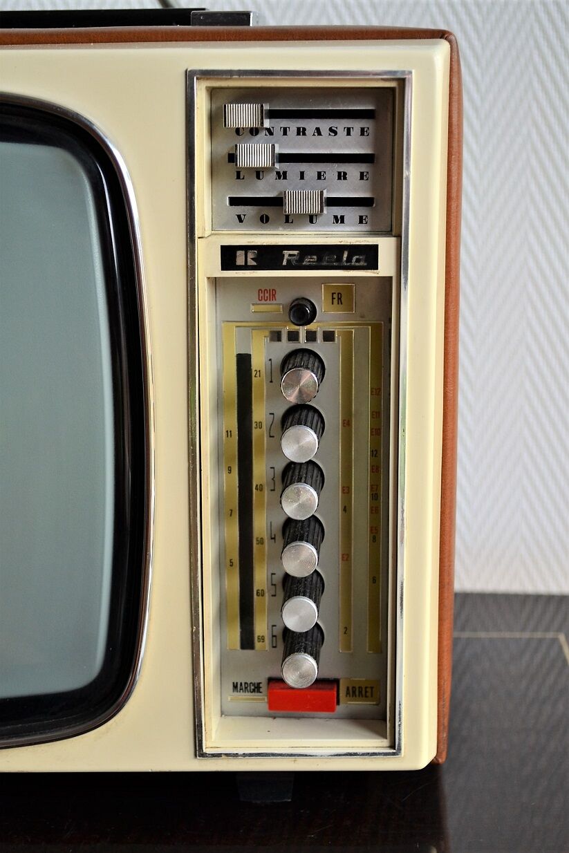 CLIMATIC TV3200 1970 vintage portable TV s