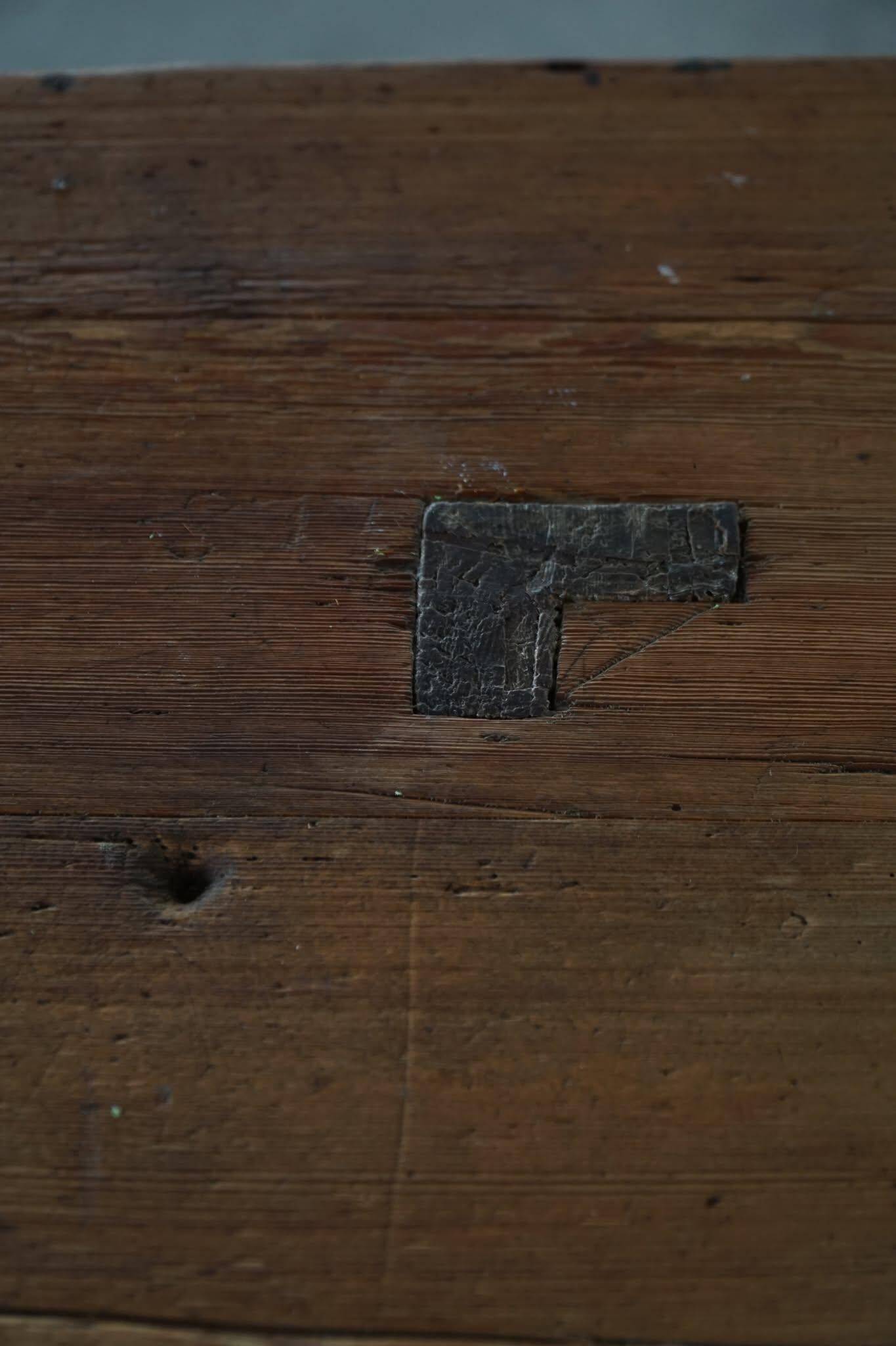 Dining table / desk in primitive French pine from the 18th century with a drawer.
