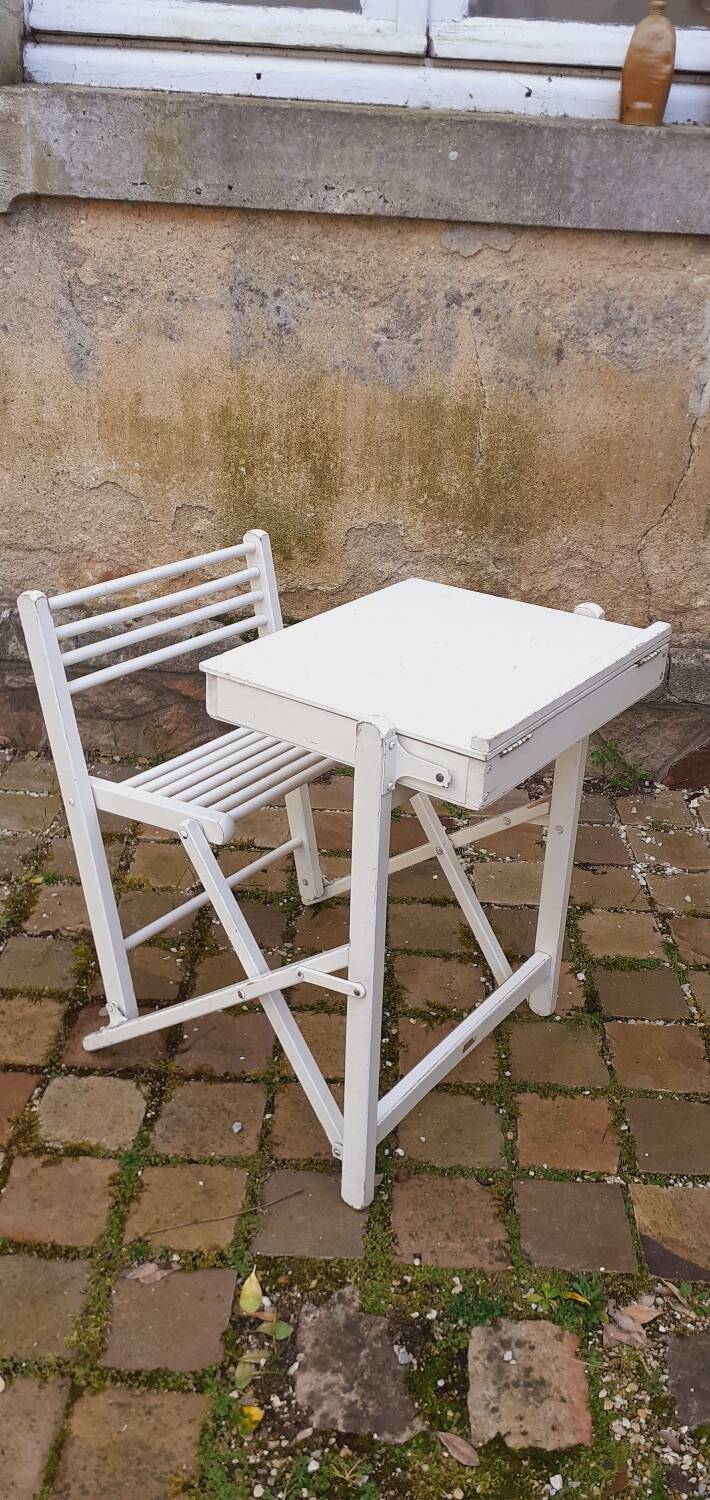 Vintage folding children's desk in lacquered wood from the 70s