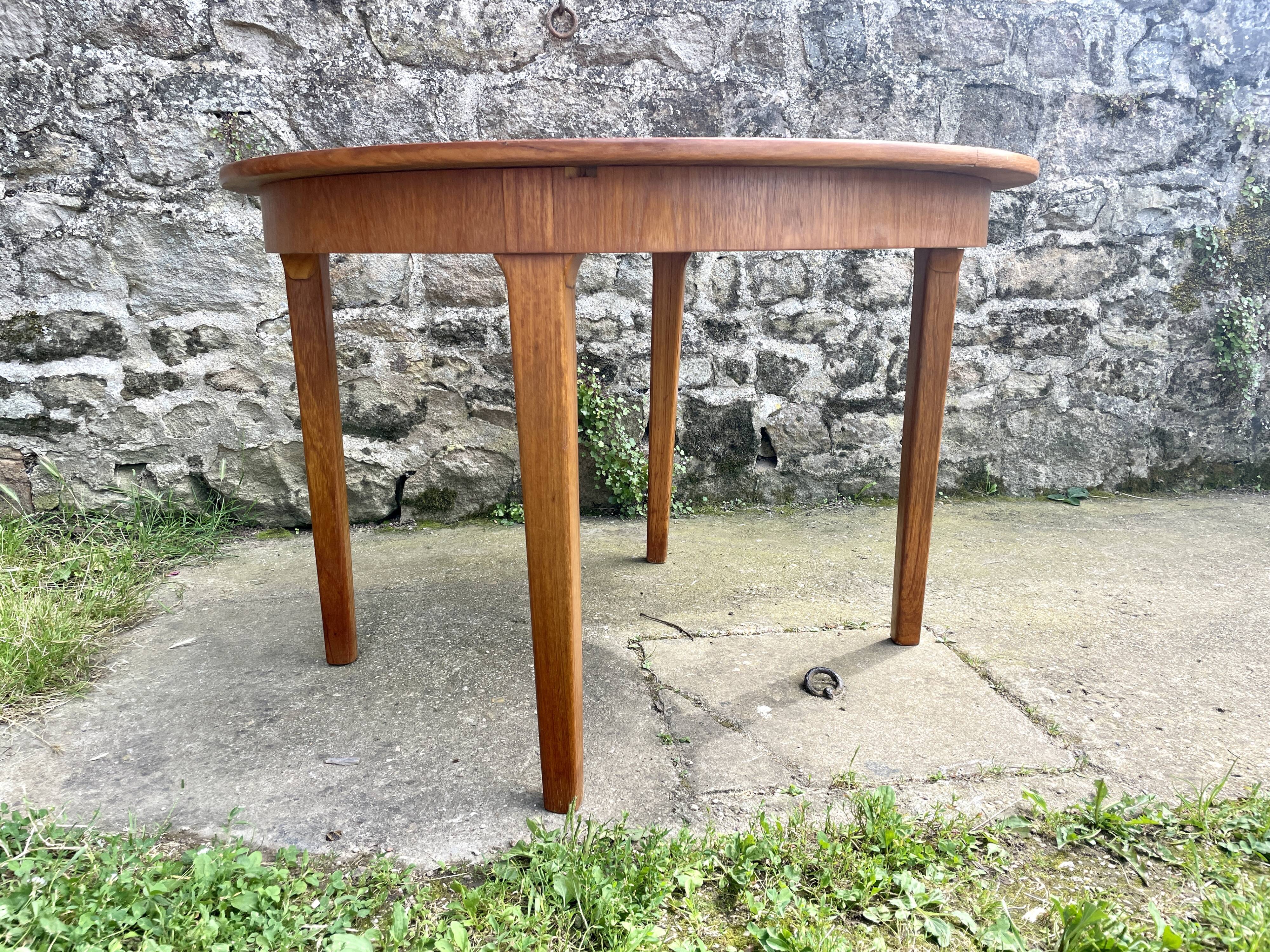 Scandinavian butterfly round table 1960