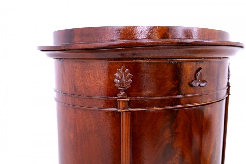 Interesting Biedermeier chest of drawers, Northern Europe, circa 1860. After renovation.