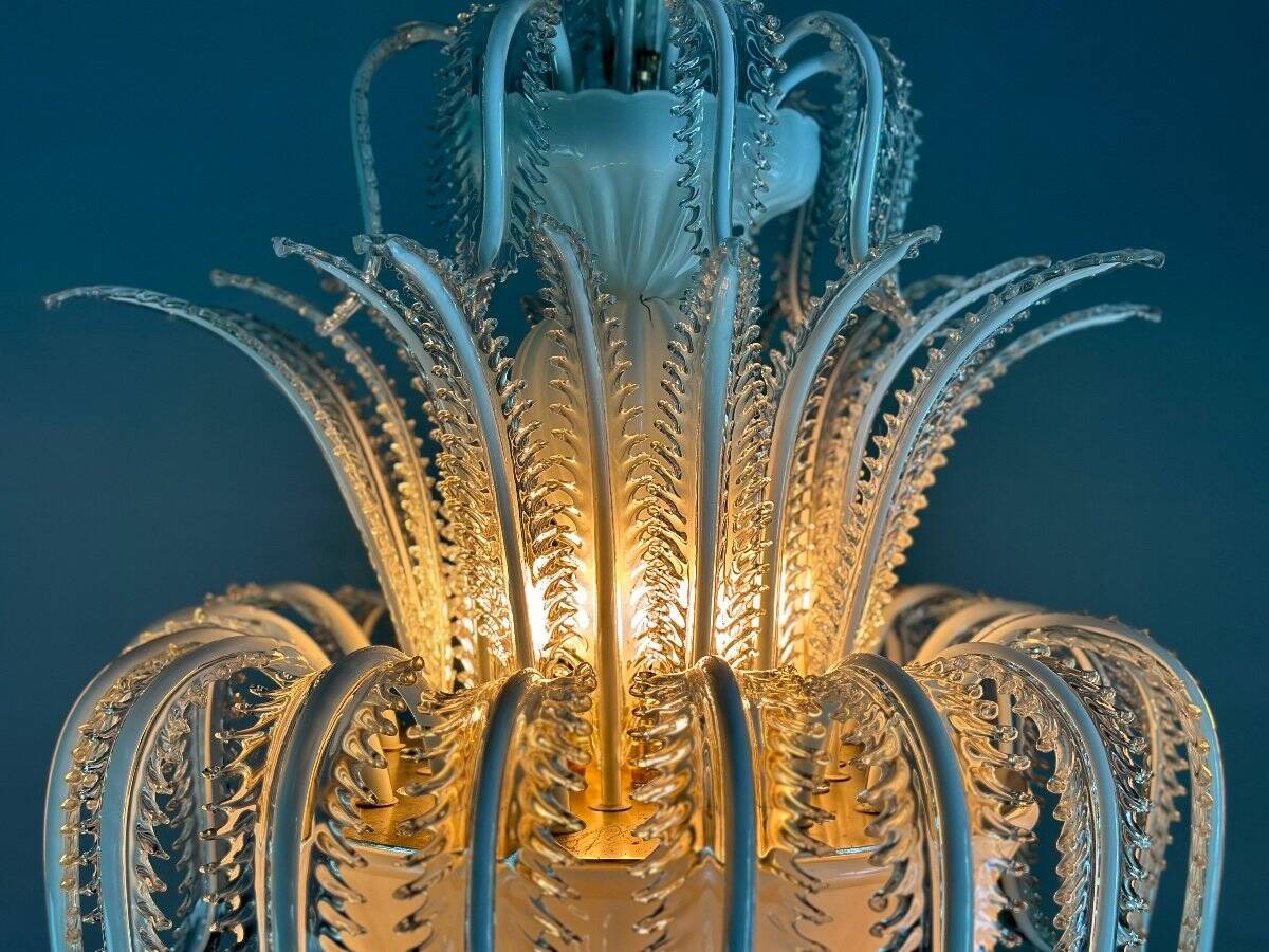 Venetian chandelier in white and gold Murano glass, circa 1980