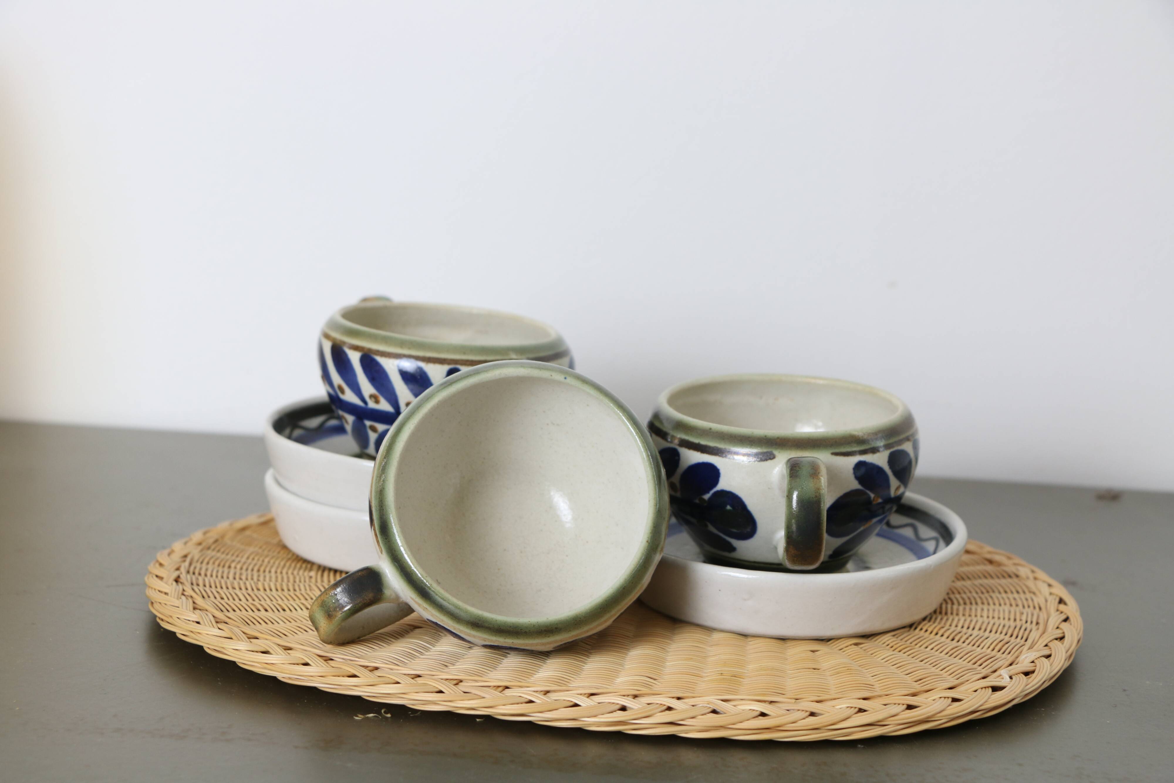 Coffee cups or tea