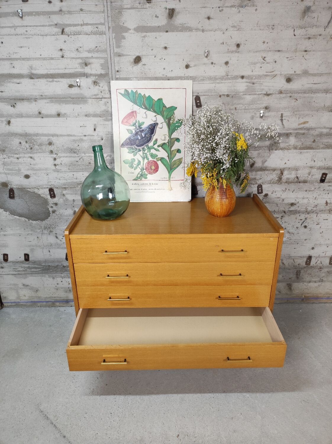 Commode vintage pieds compas
