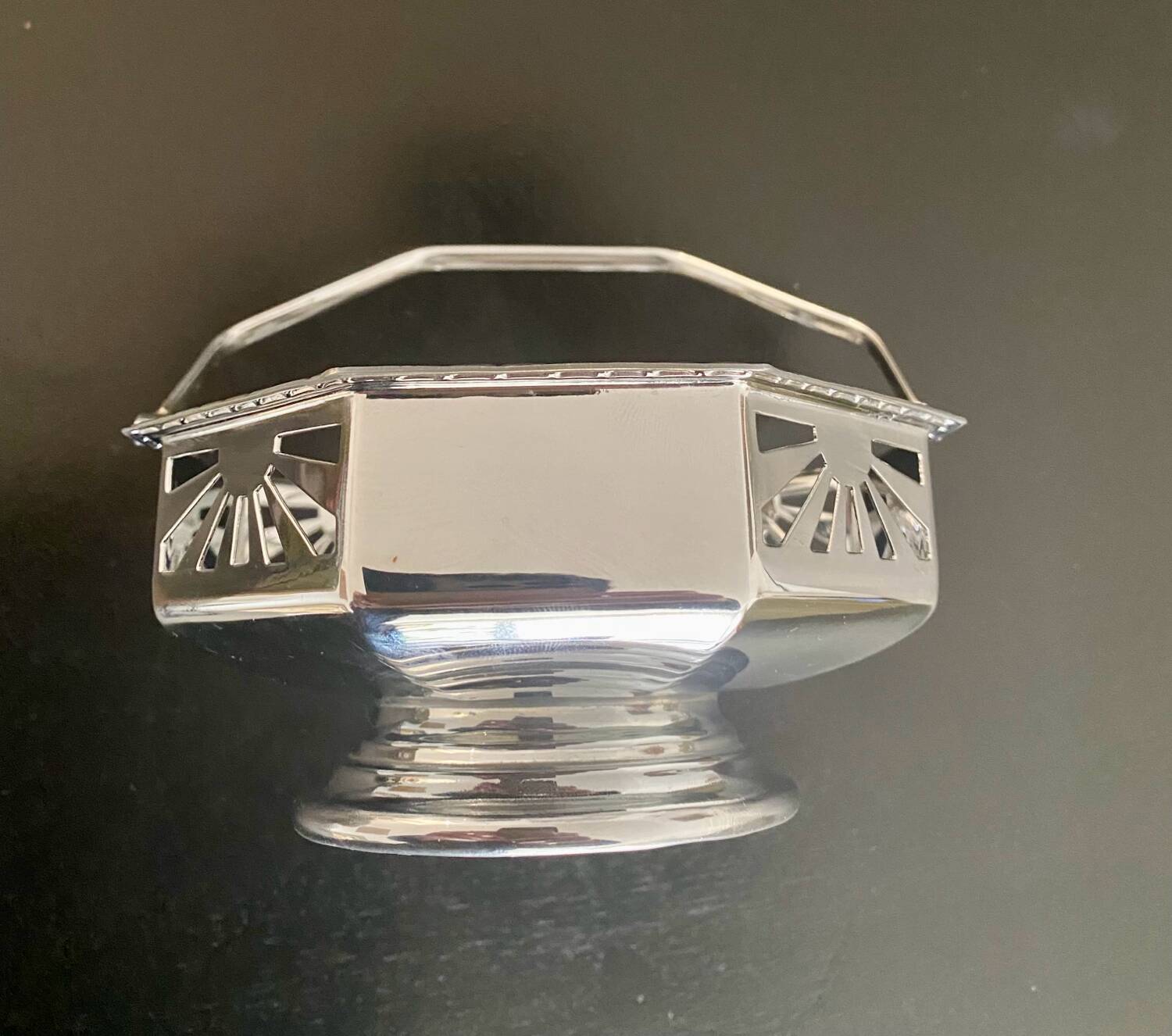 1 sugar bowl or art deco stainless steel bowl