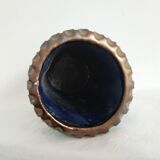 Vase rouleau à glaçure bleue signé Triki