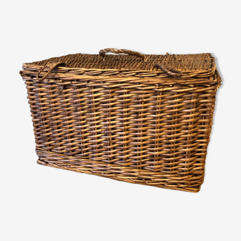 Panier en rotin vintage