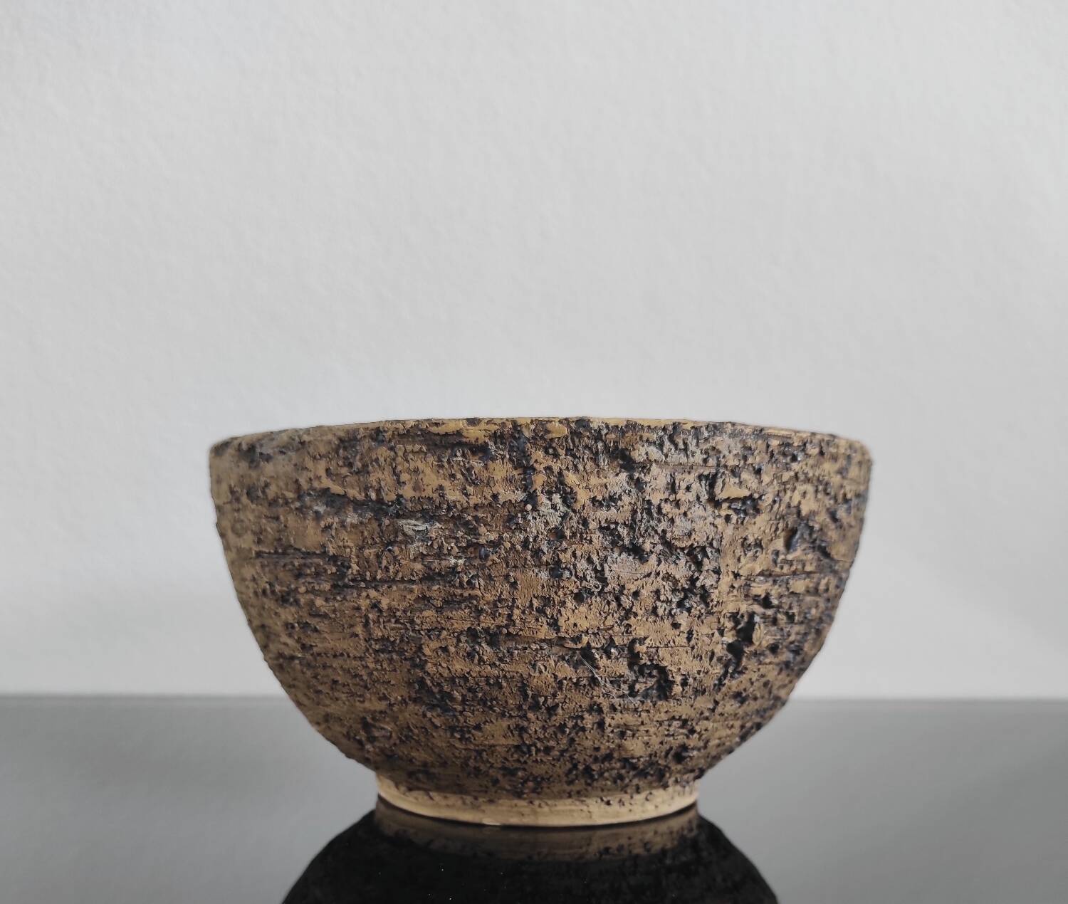 Bowl / Brutalist cache-pot - In the style of Pieter Groeneveldt
