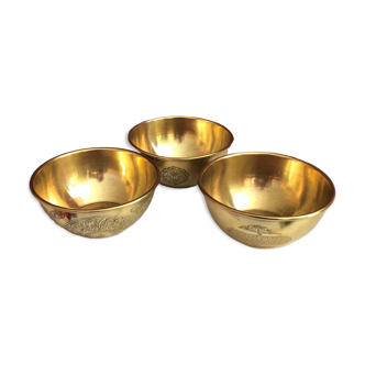 Set of 3 bowls in orient chiseled brass