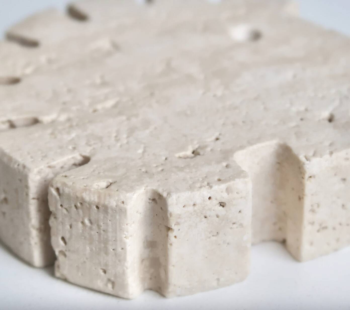 Fratelli Mannelli travertine hedgehog sculpture, 1970s