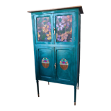 Storage cabinet