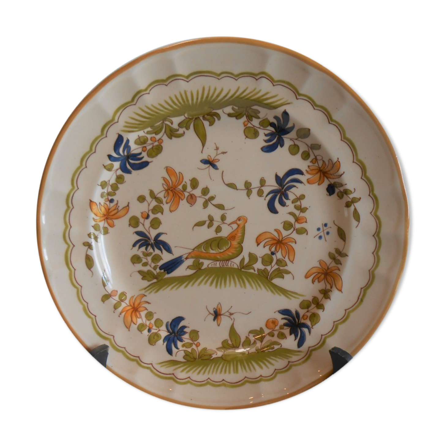 Assiette decorative faience martres Tolosane moustiers