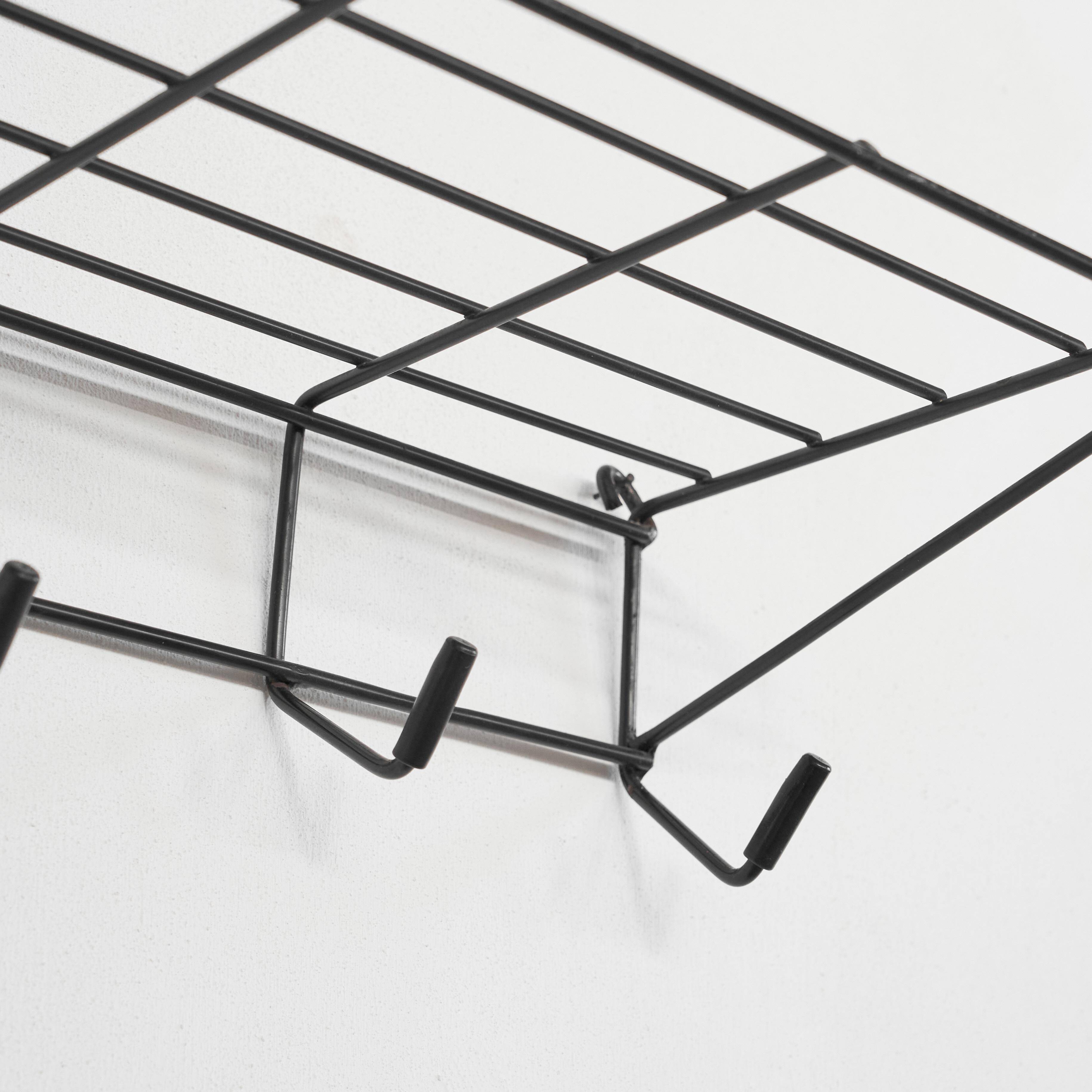 Friso Kramer DZ05 coat rack in wire metal 't Spectrum 1956