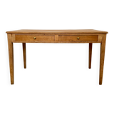 Farmhouse table with drawers