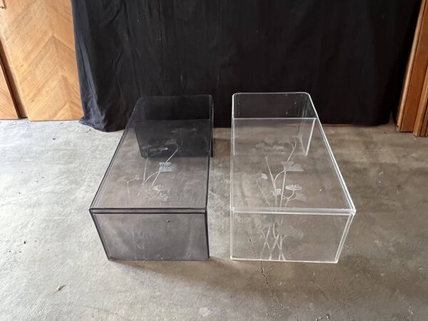 Paire de table basse kartell