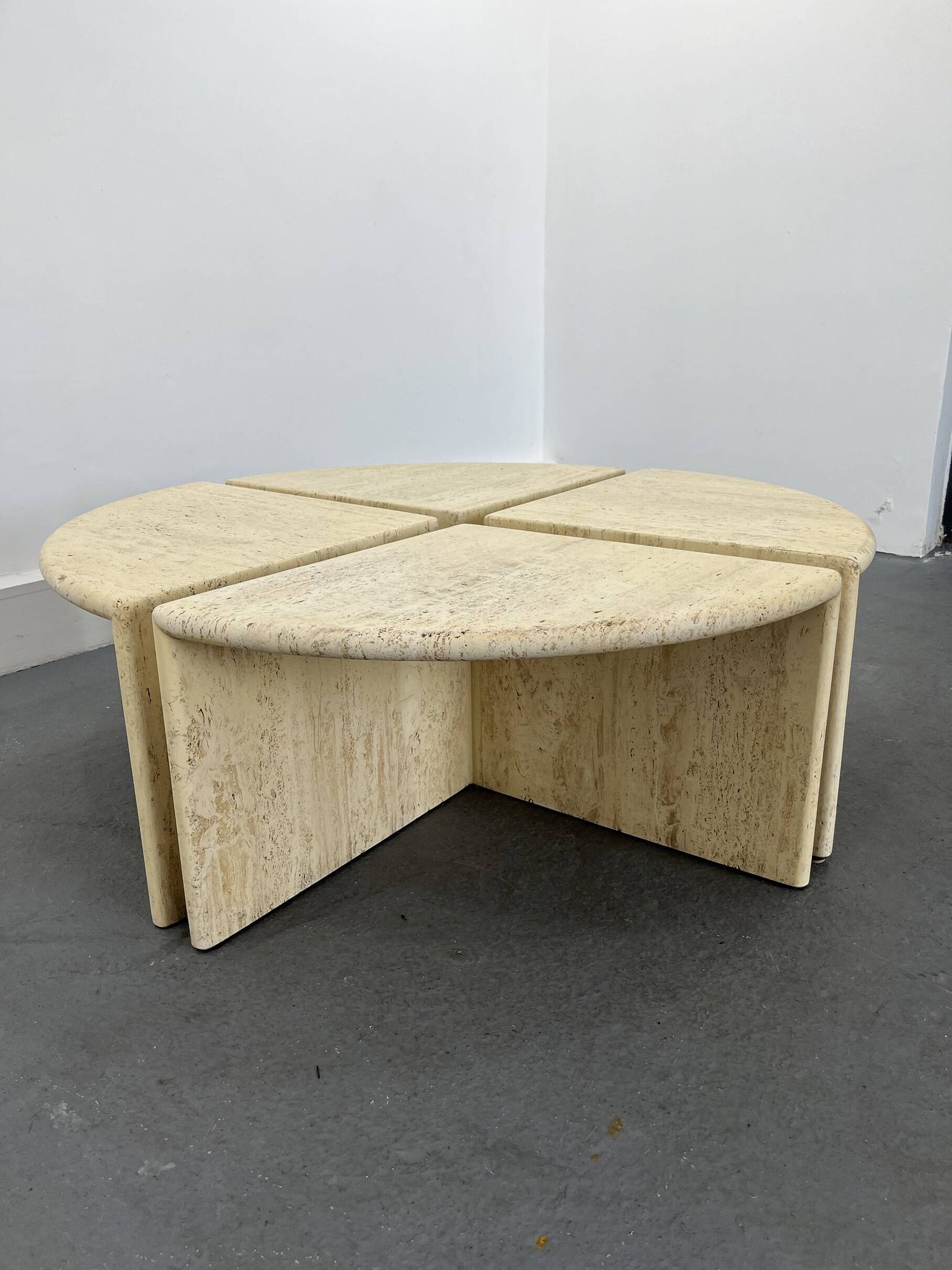 Tables Basses ou d'Appoint en Travertin, Italie, 1970s, Set de 4