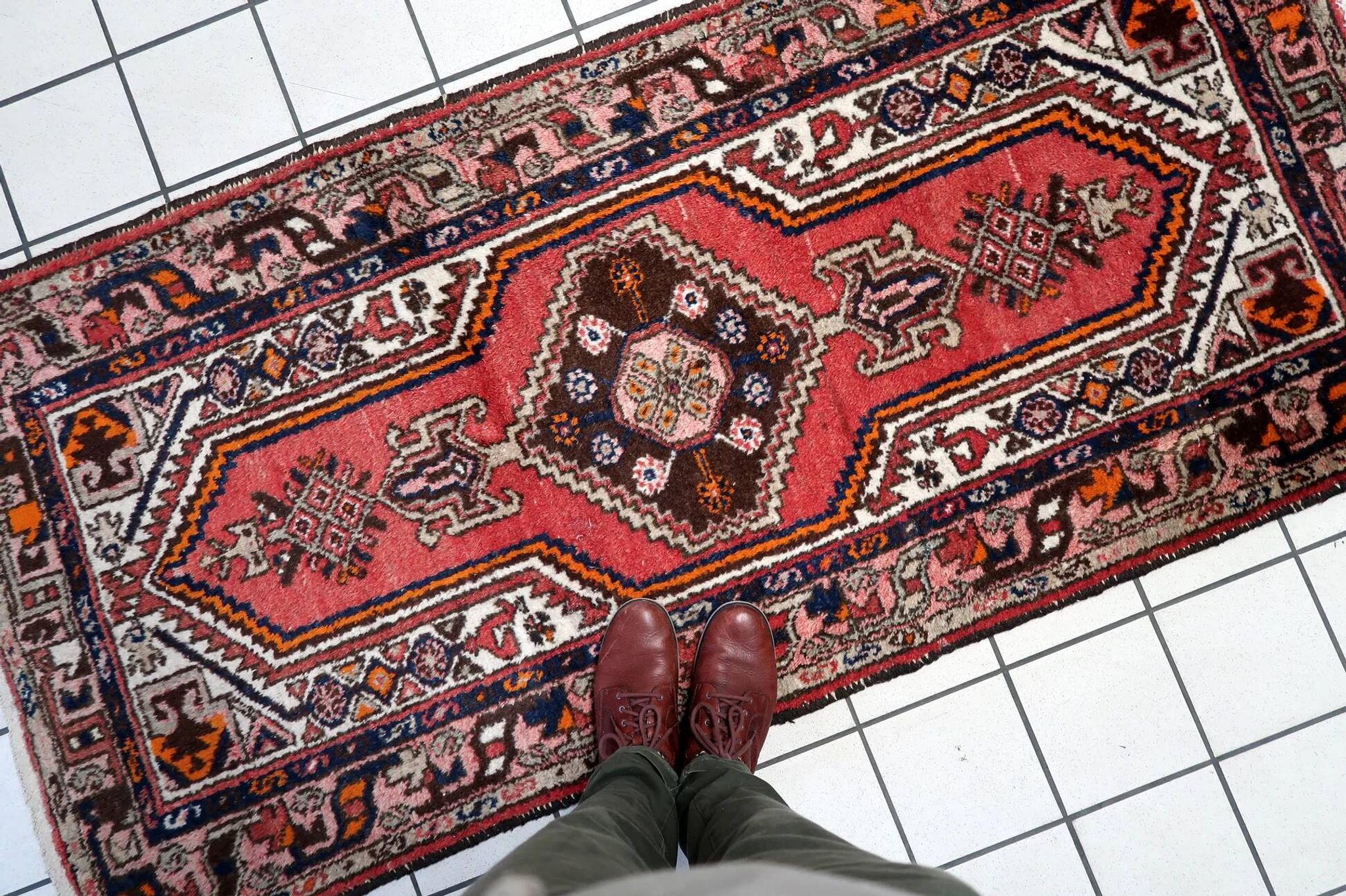 Handmade vintage Persian Hamadan rug 93cm x 196cm 1970s