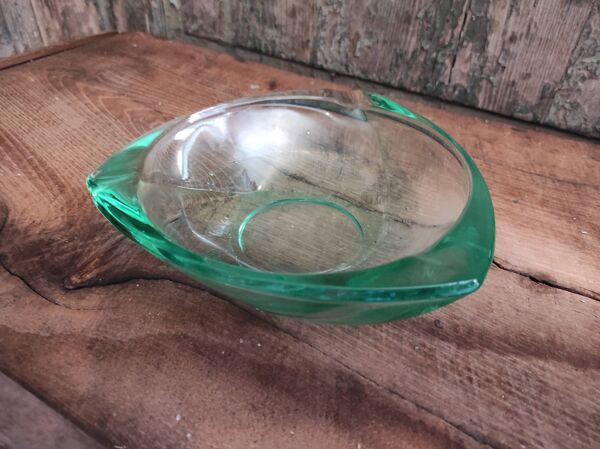 Cendrier vintage des années 60-70 en verre vert