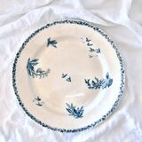 Plat en terre de fer oiseaux Choisy-le-Roi HB & C, XIXe siècle