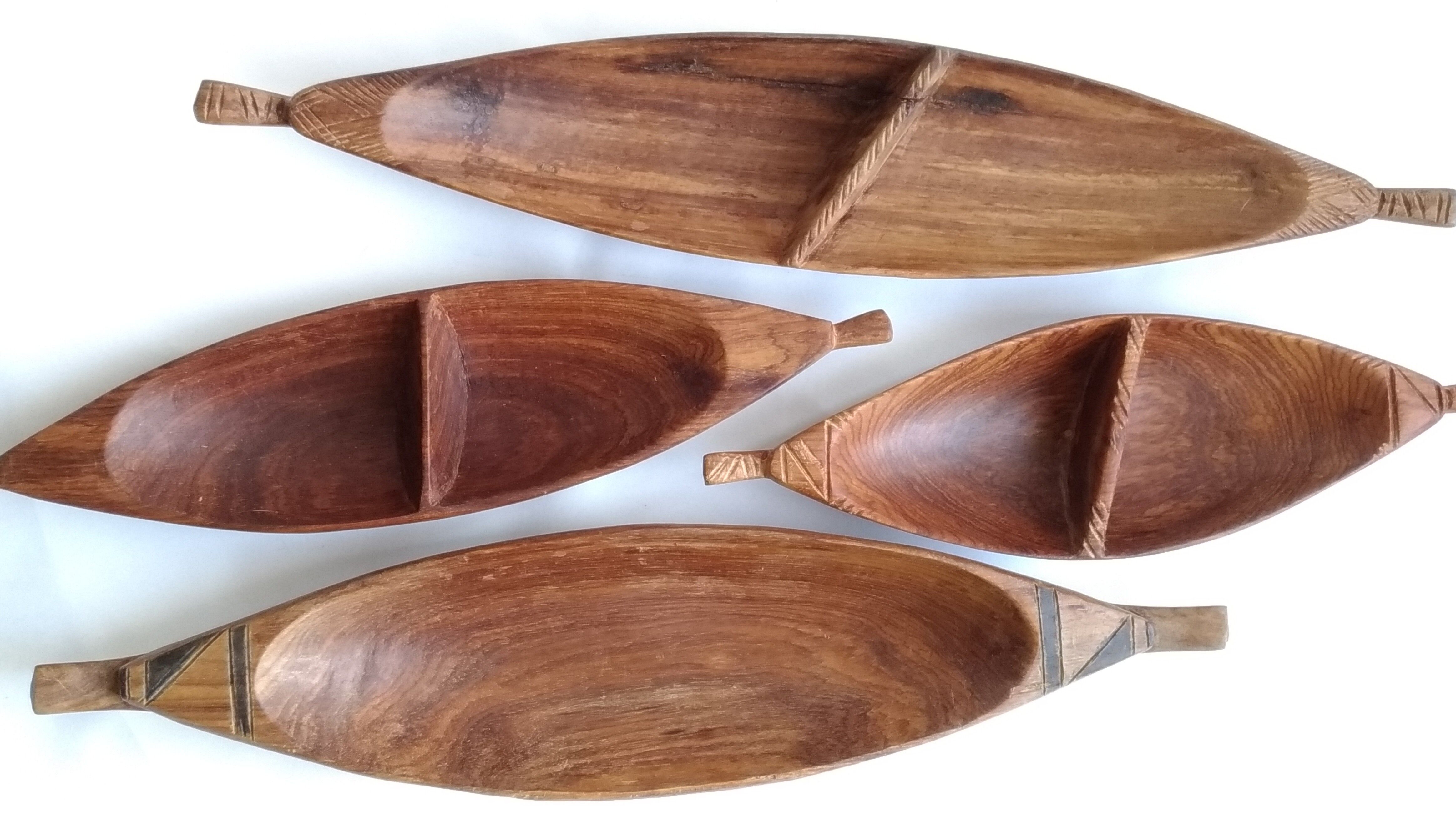 Set of wooden dishes Crafts of Africa, 20th
