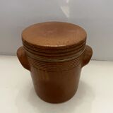 Covered pot in glazed sandstone