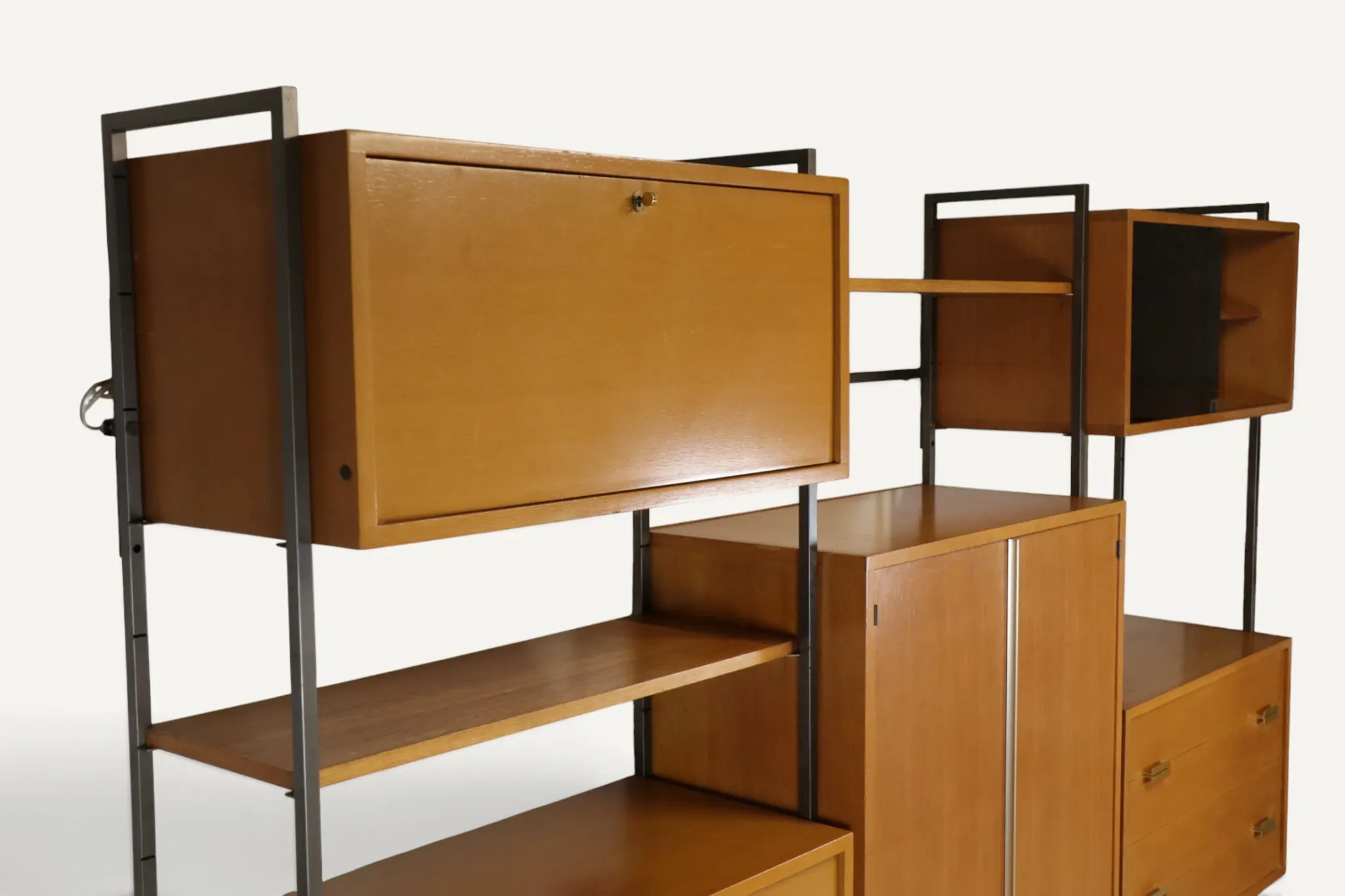 Modular library by Georges Frydman for EFA – 1960s